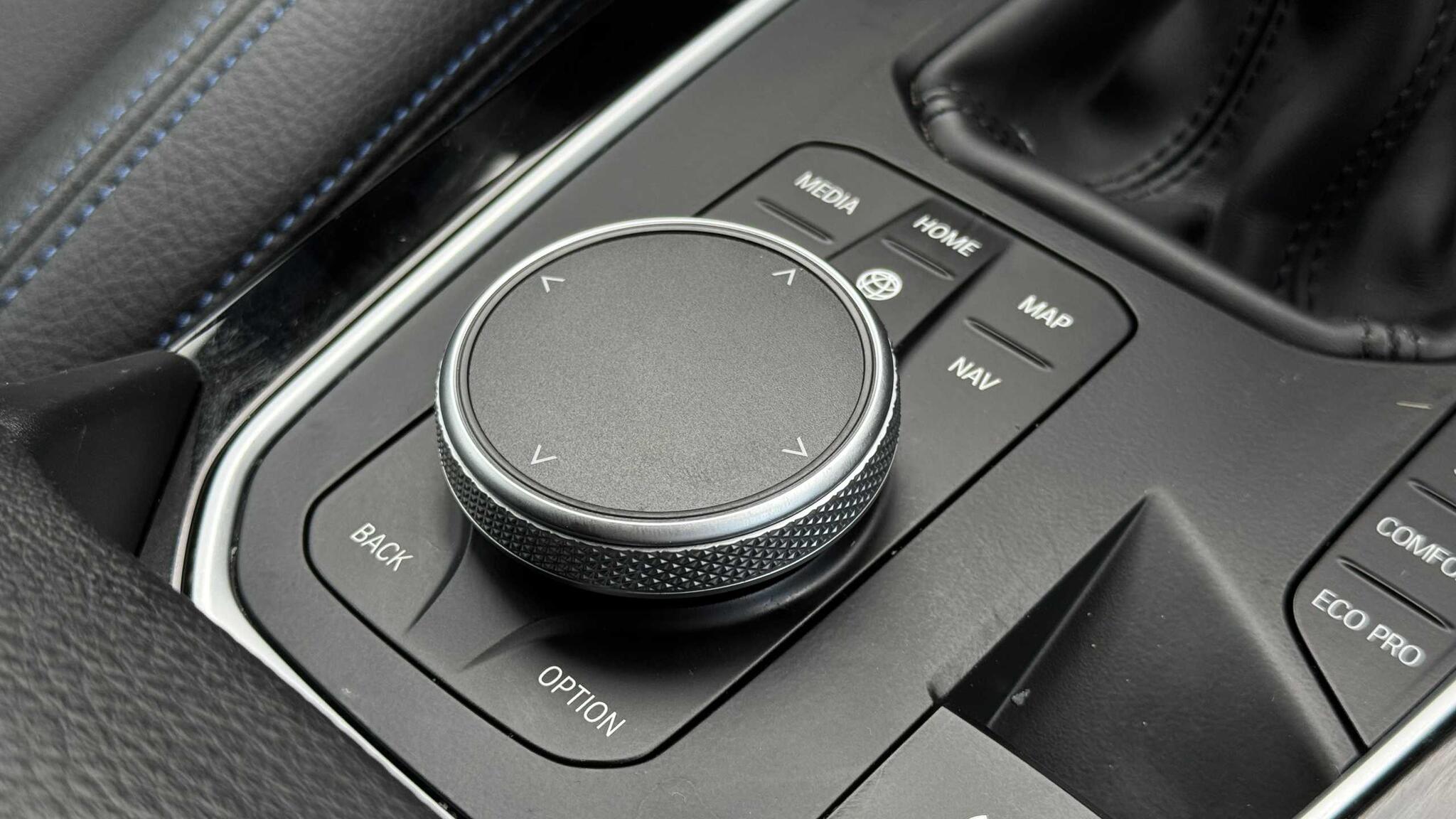 BMW 2 Series view 31