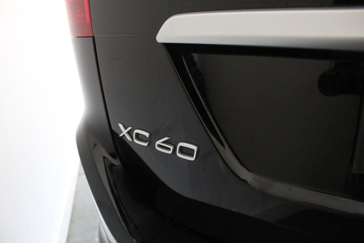 Volvo XC60 view 19