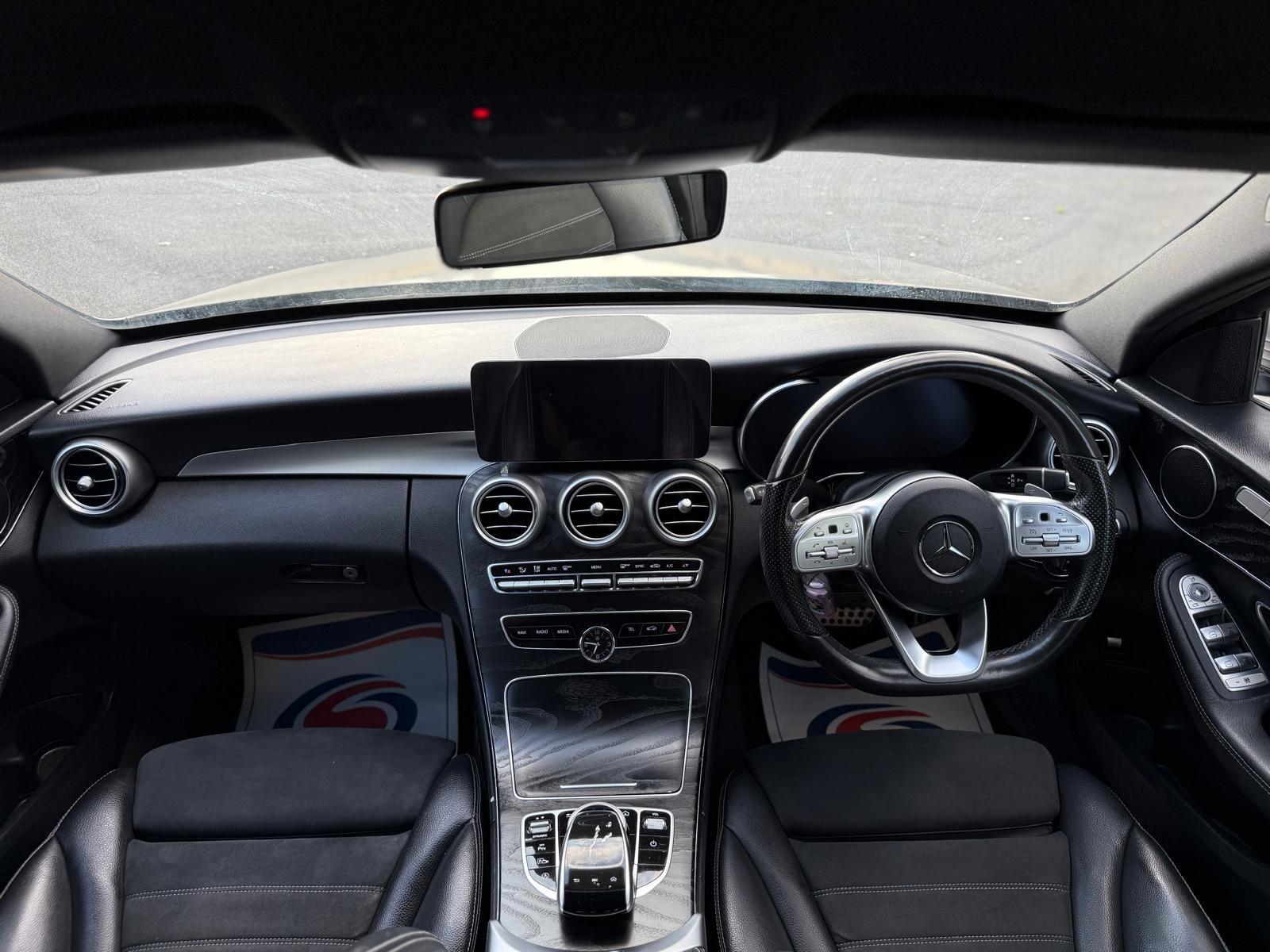 Mercedes-Benz C-Class view 22