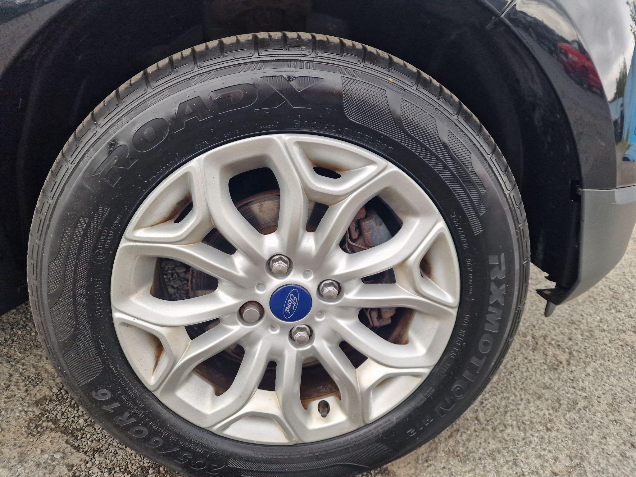 Ford Ecosport view 38
