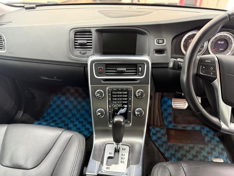 2011 Volvo S60 image 18