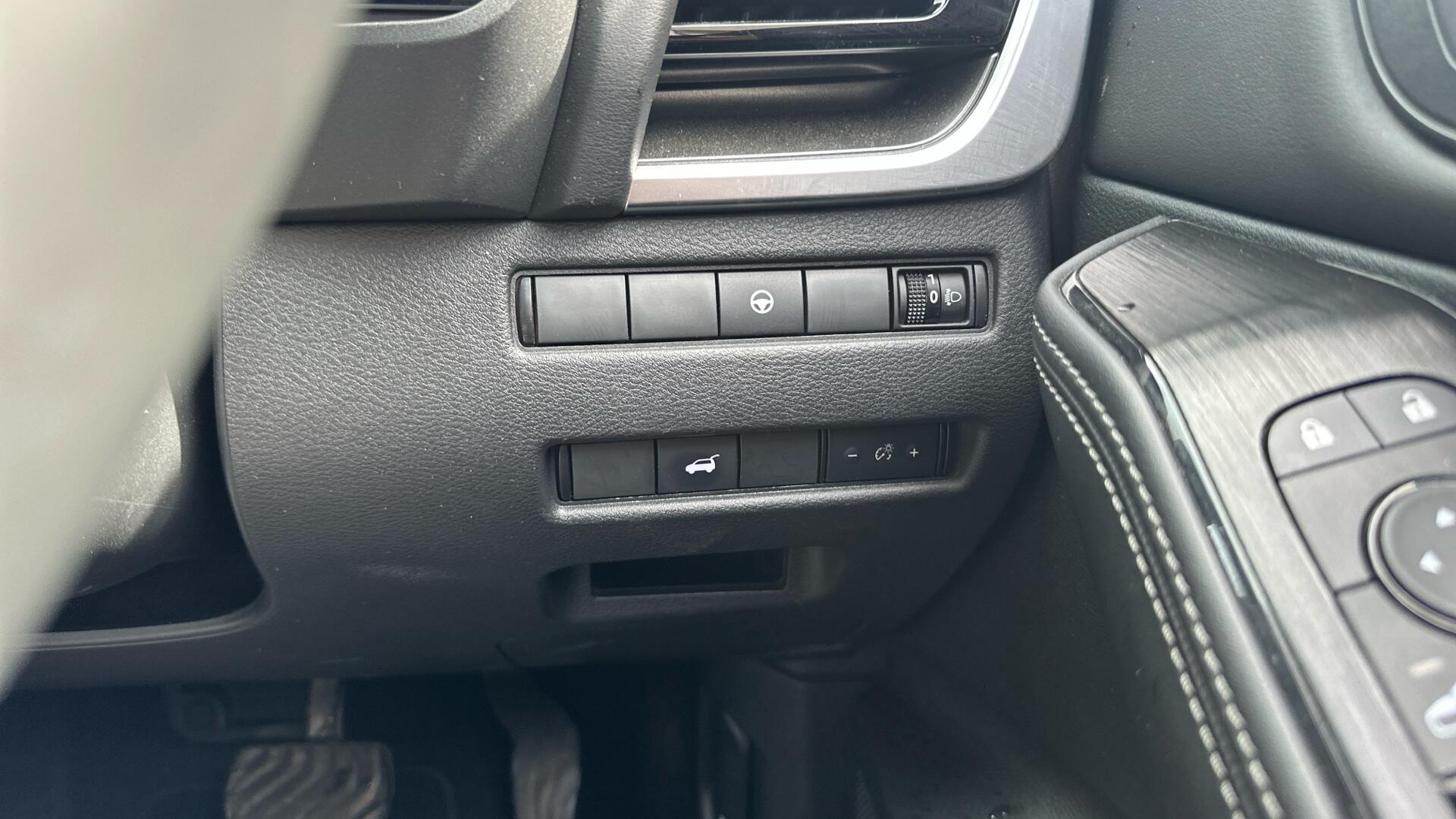 Nissan X-Trail view 61