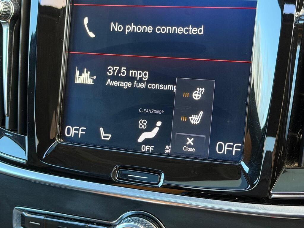 Volvo S90 view 37