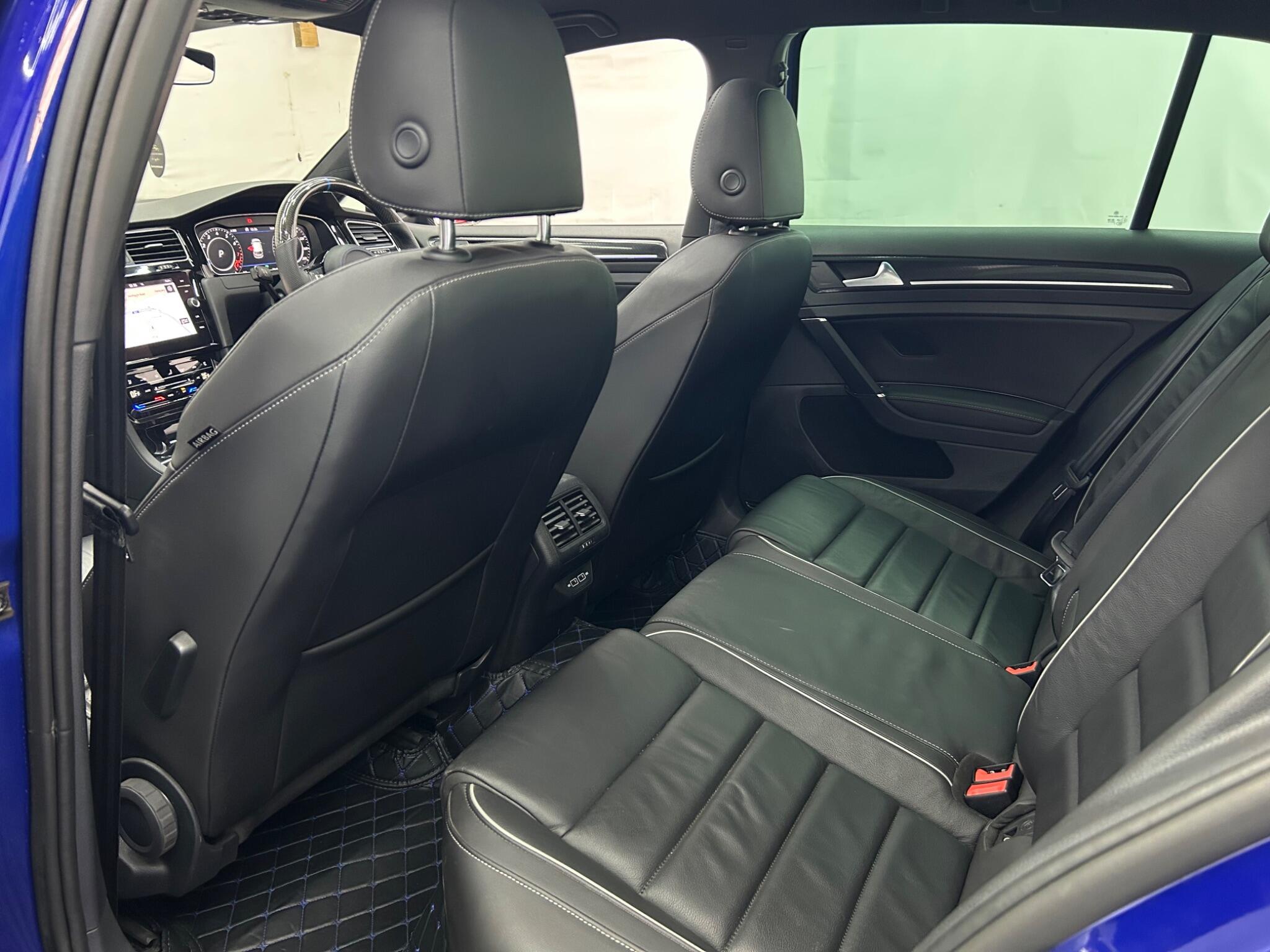 Volkswagen Golf view 21