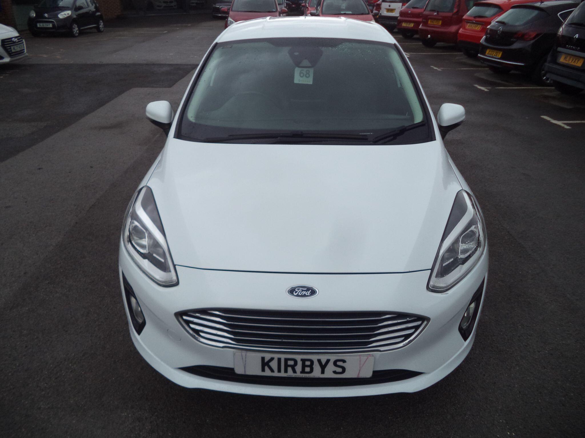 Ford Fiesta view 3