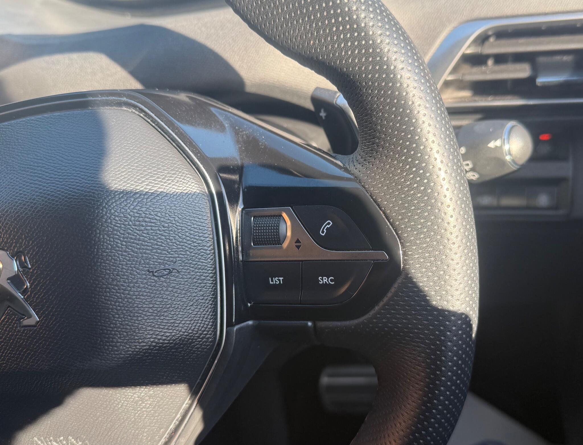 Peugeot 5008 view 29