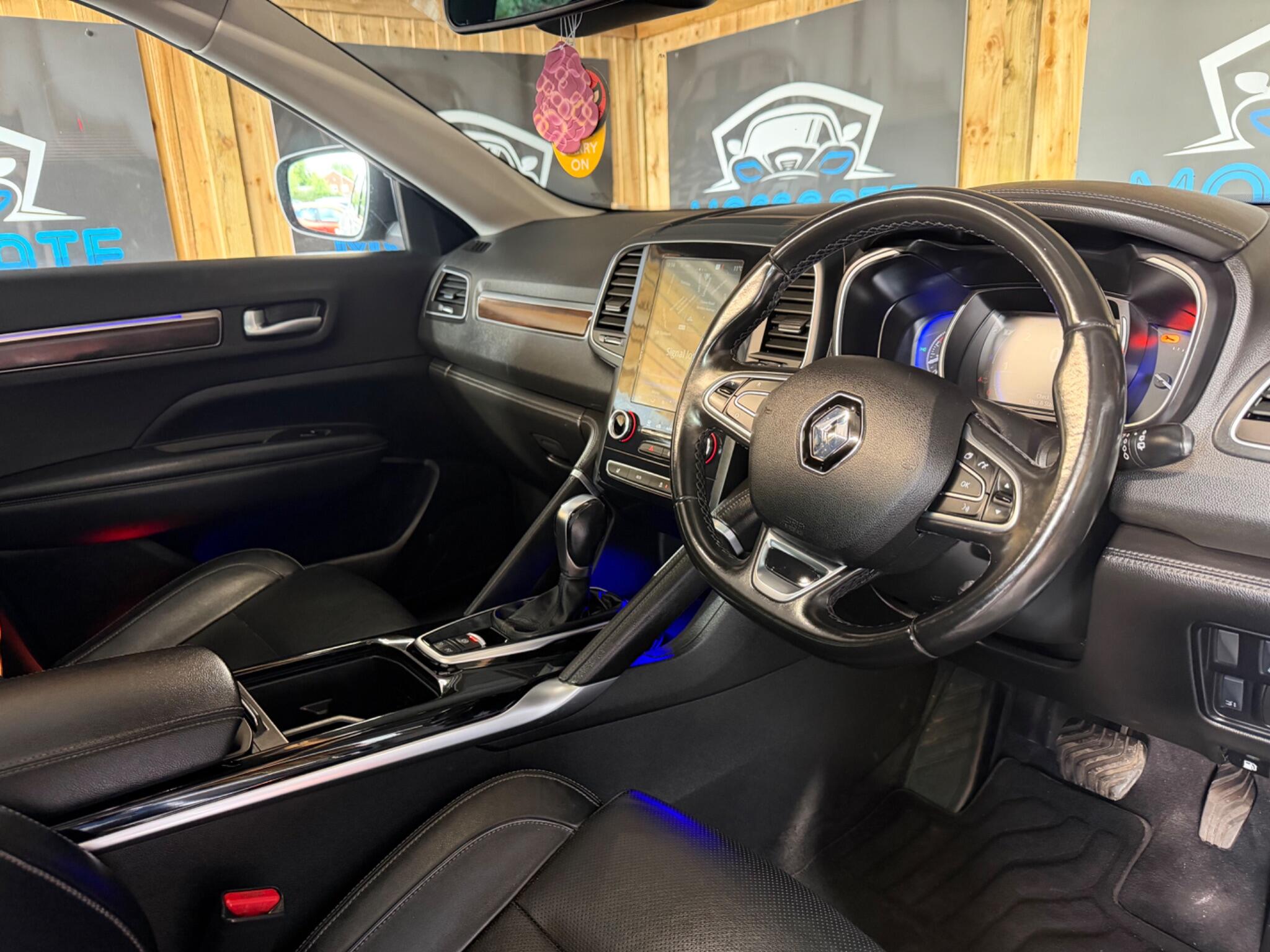 Renault Koleos view 13