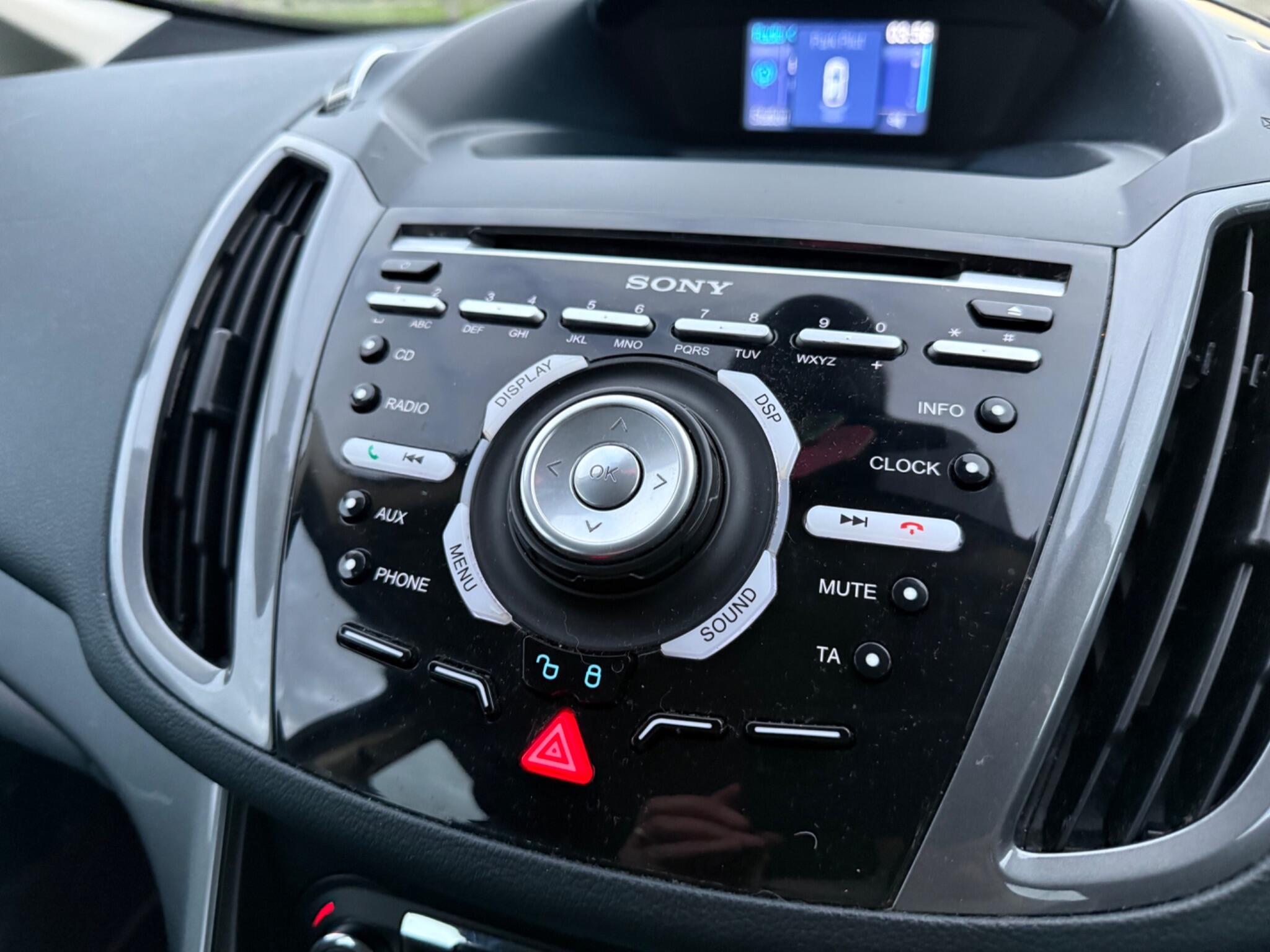 Ford C-Max 1.6 TDCi Titanium Euro 5 5dr — photo 36 of 104