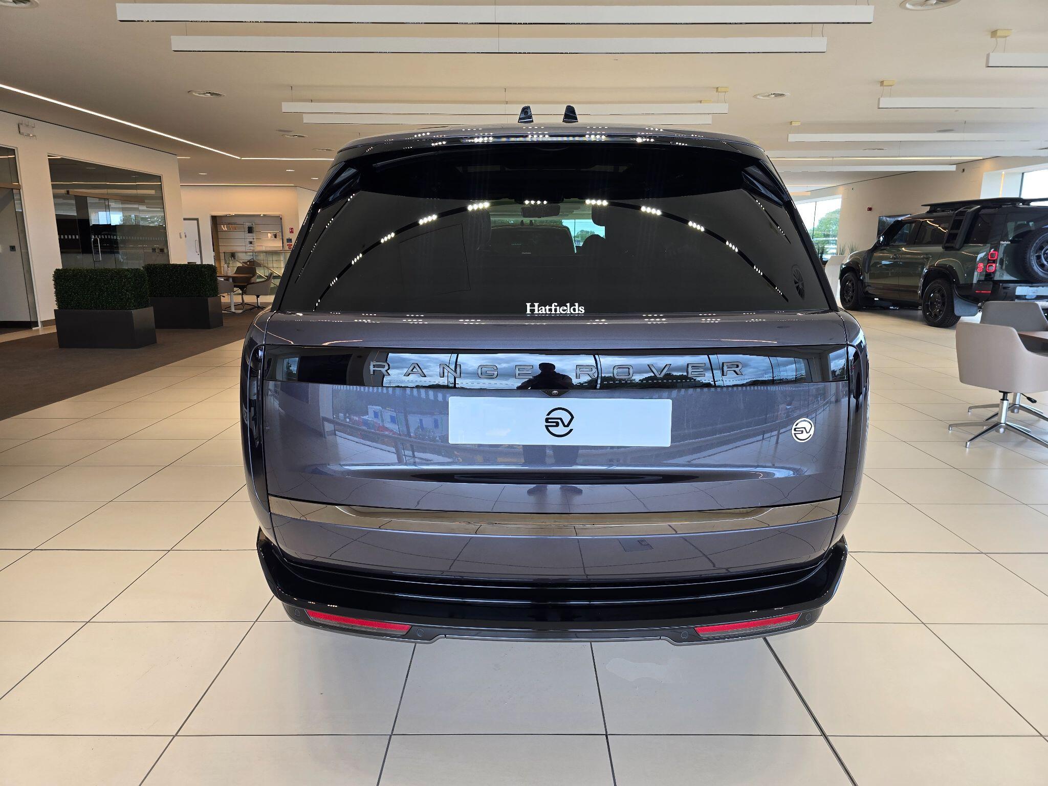 Land Rover Range Rover view 8