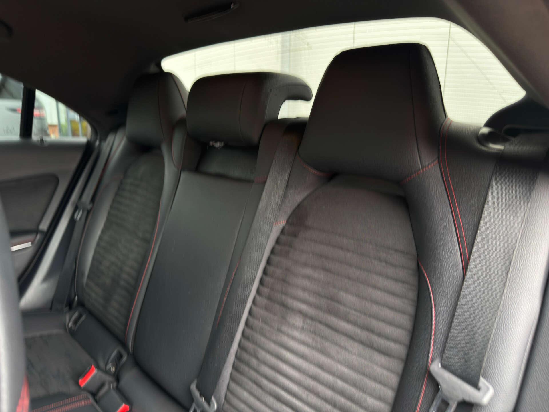 Mercedes-Benz Cla view 34