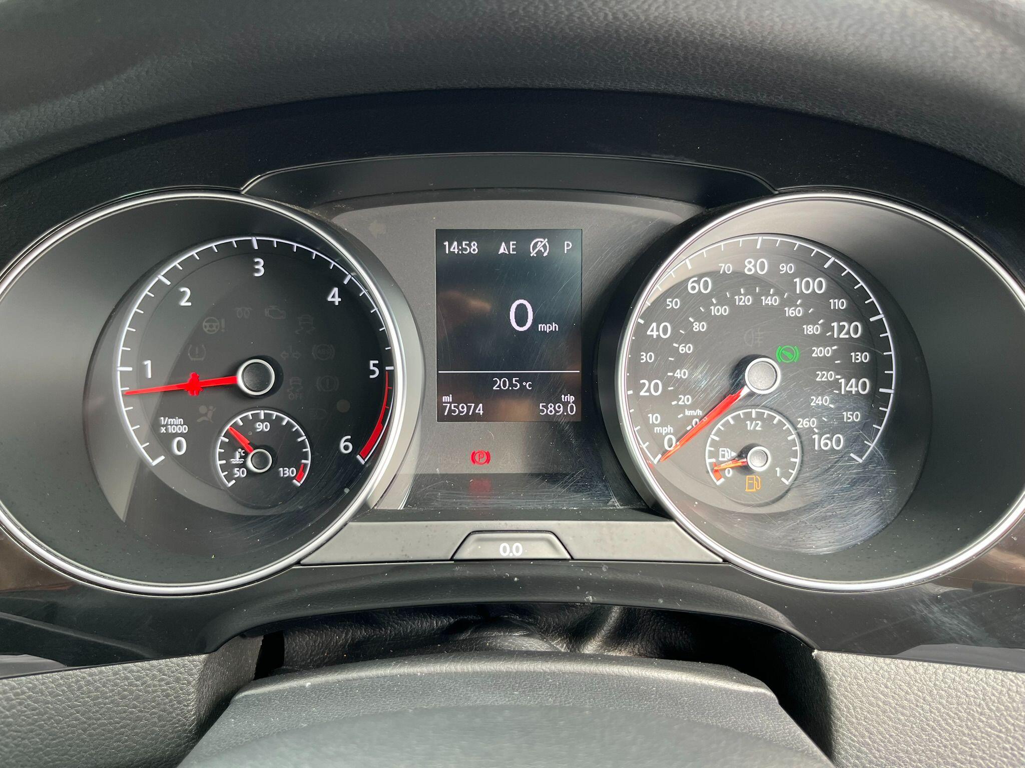 Volkswagen Golf SV view 16