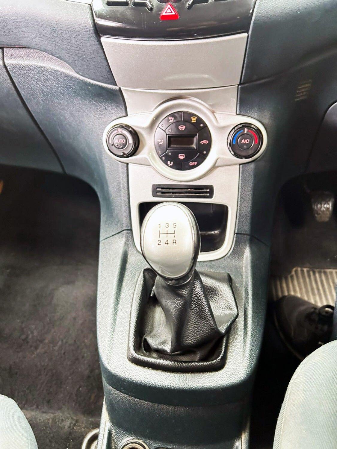 Ford Fiesta view 17