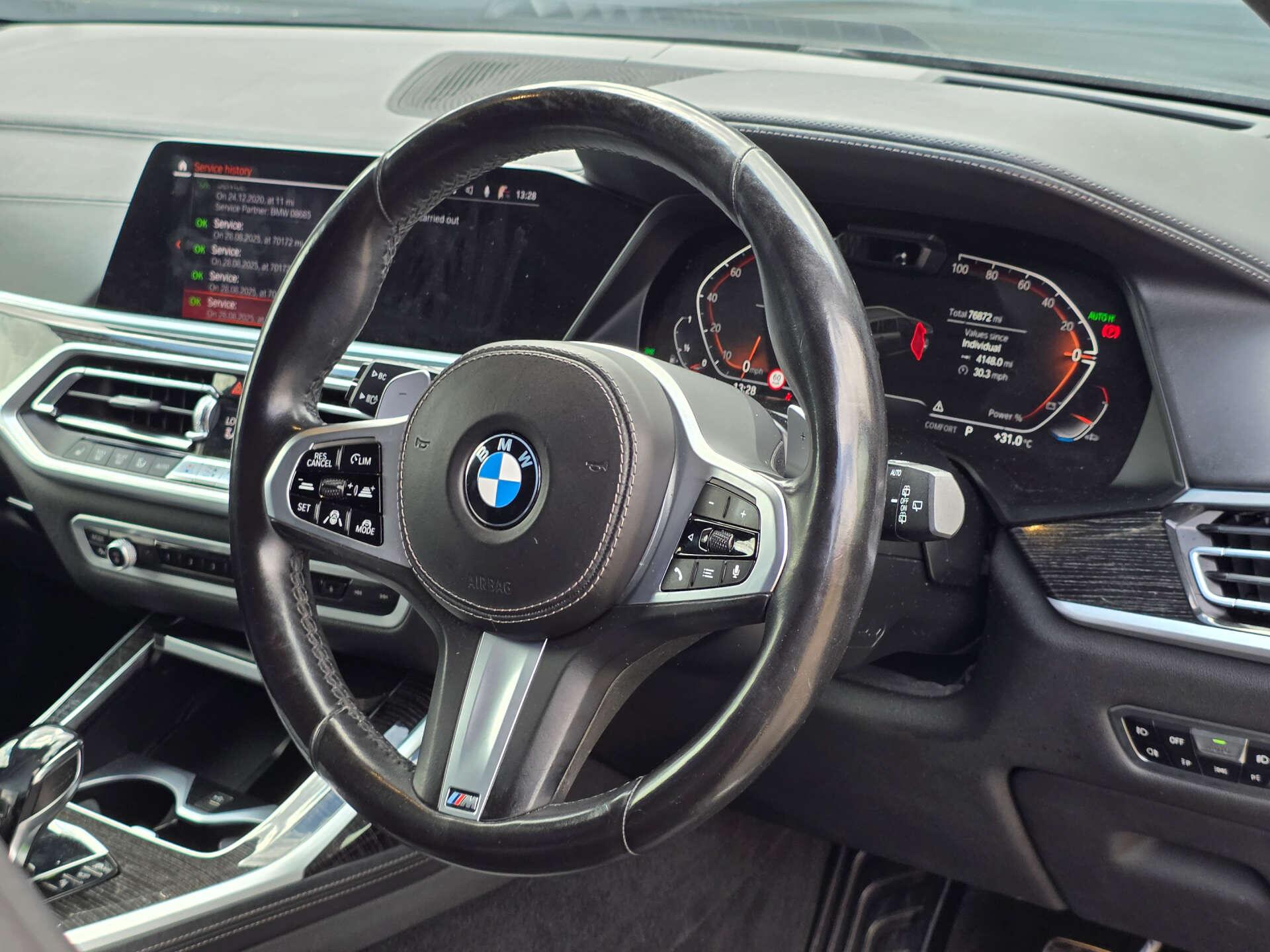 BMW X7 view 34