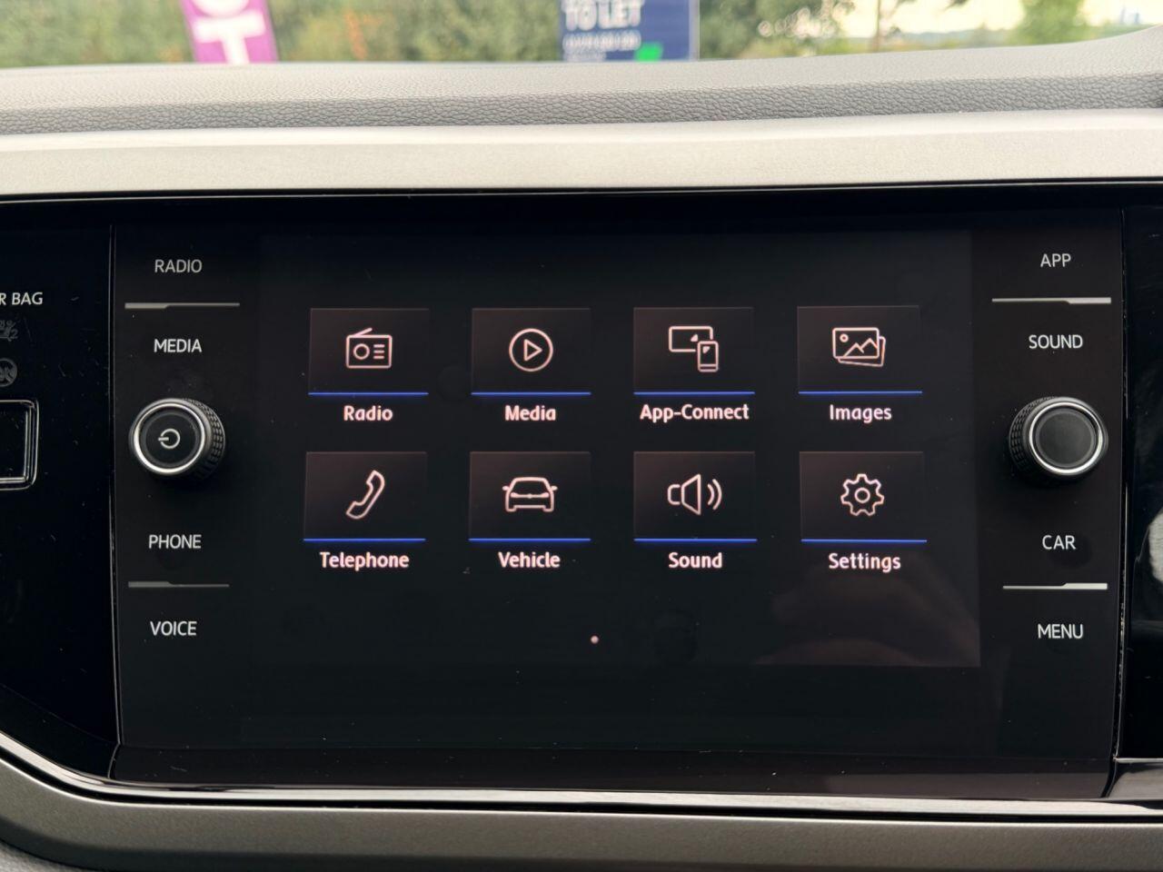 Volkswagen Polo view 42