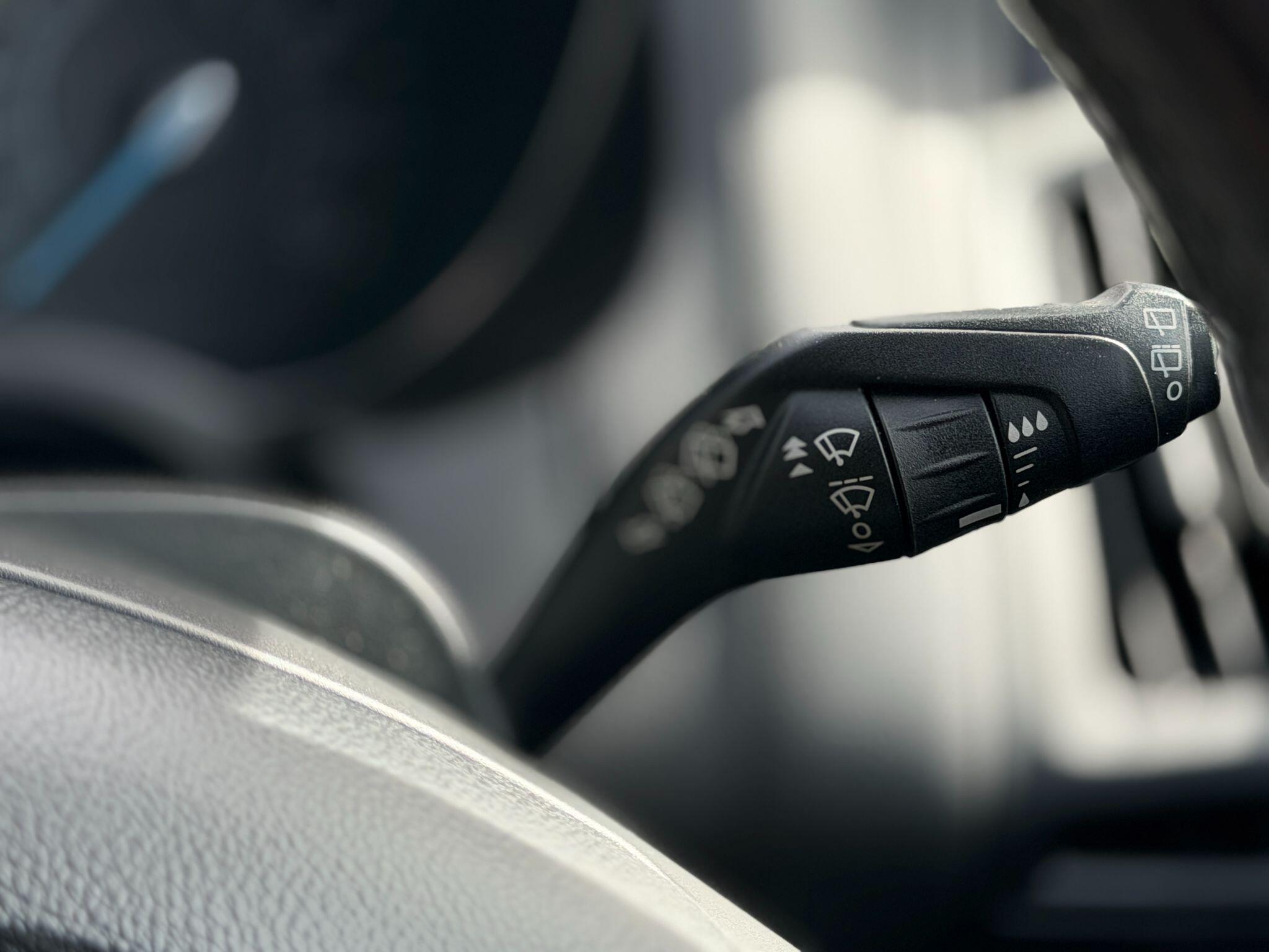 Ford Focus view 31