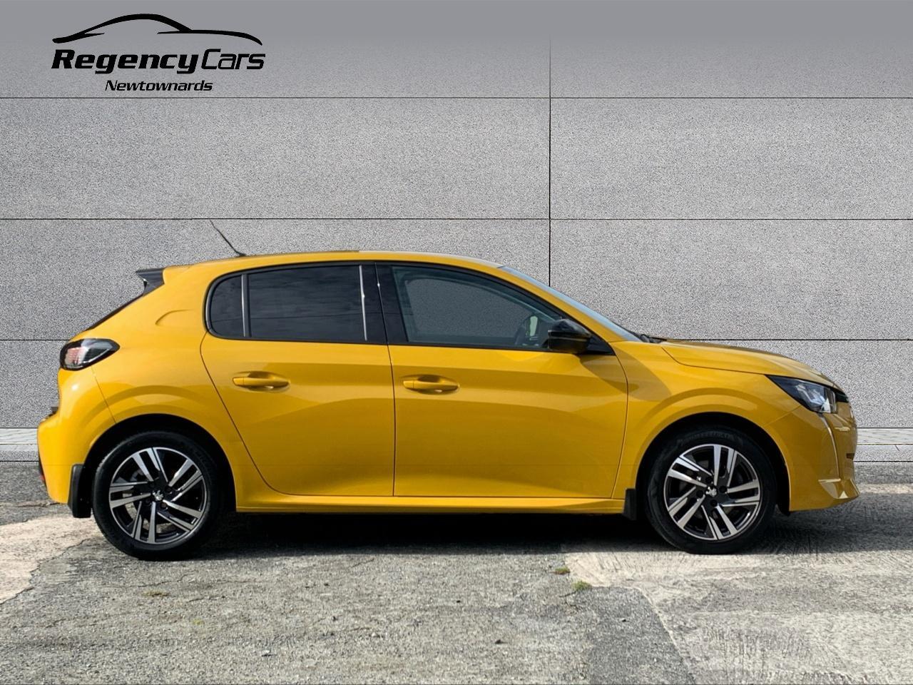 Peugeot 208 view 6