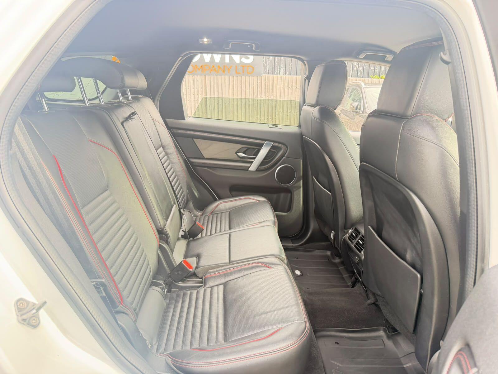 Land Rover Discovery Sport view 12