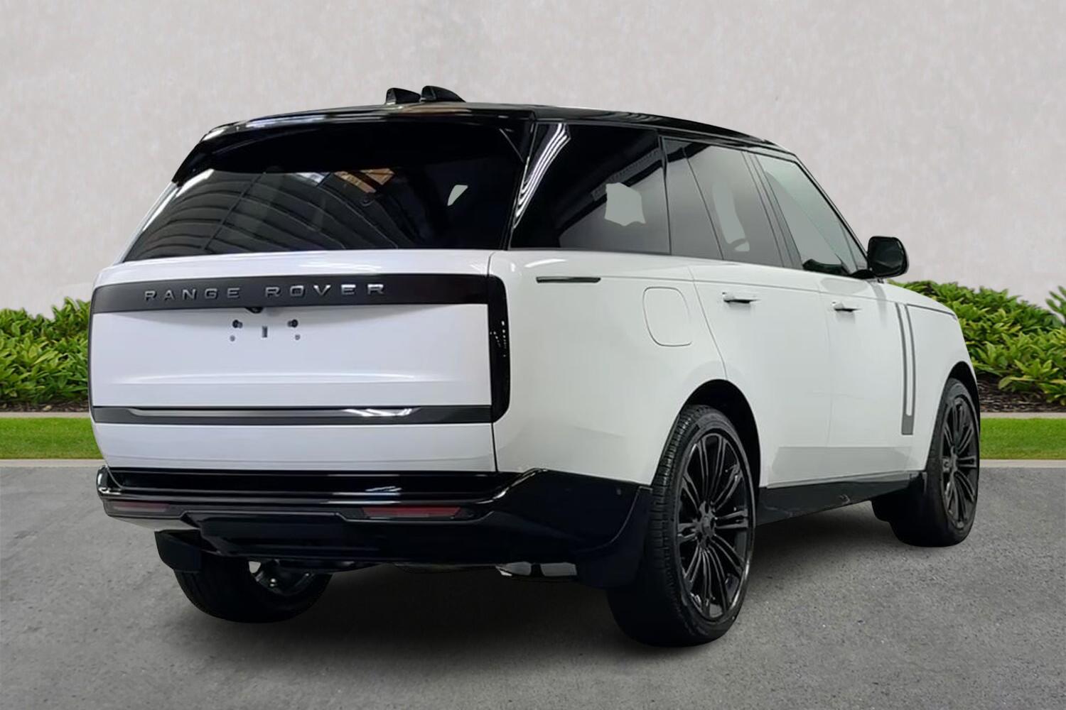 Land Rover Range Rover view 18