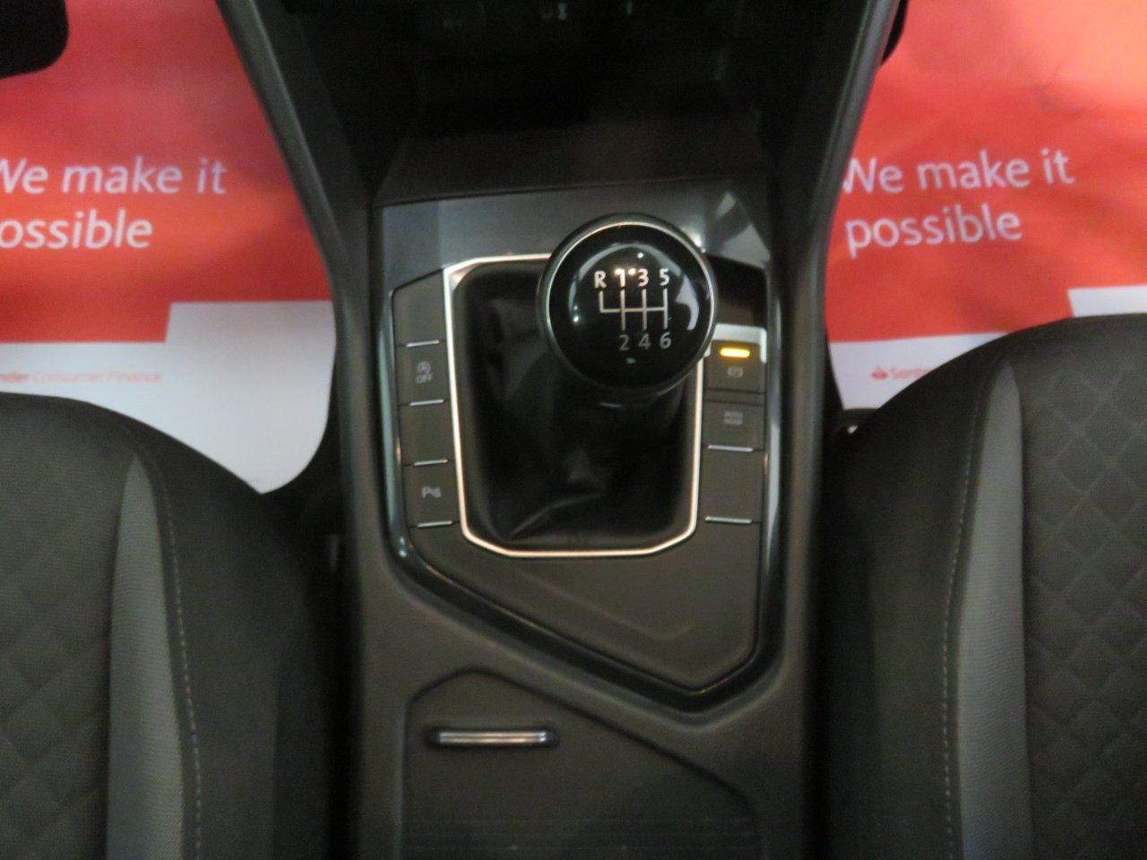 Volkswagen Tiguan view 38