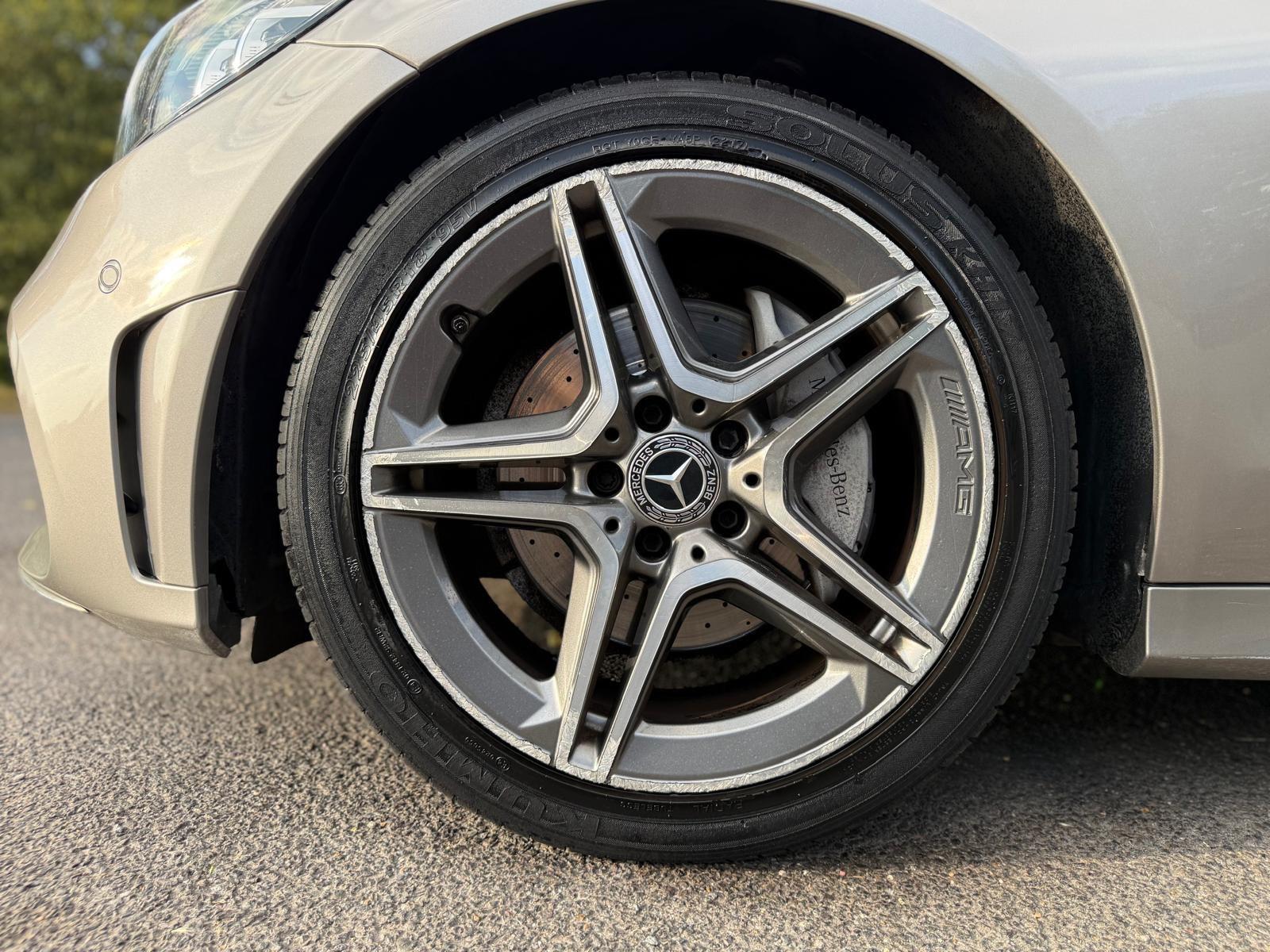 Mercedes-Benz C-Class view 57