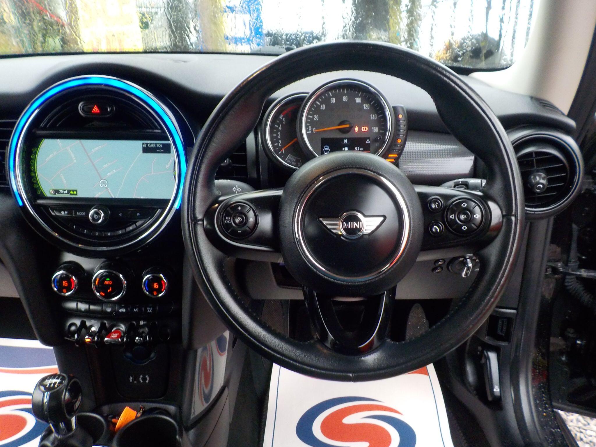 MINI Hatch 1.5 Cooper D Euro 6 (s/s) 3dr