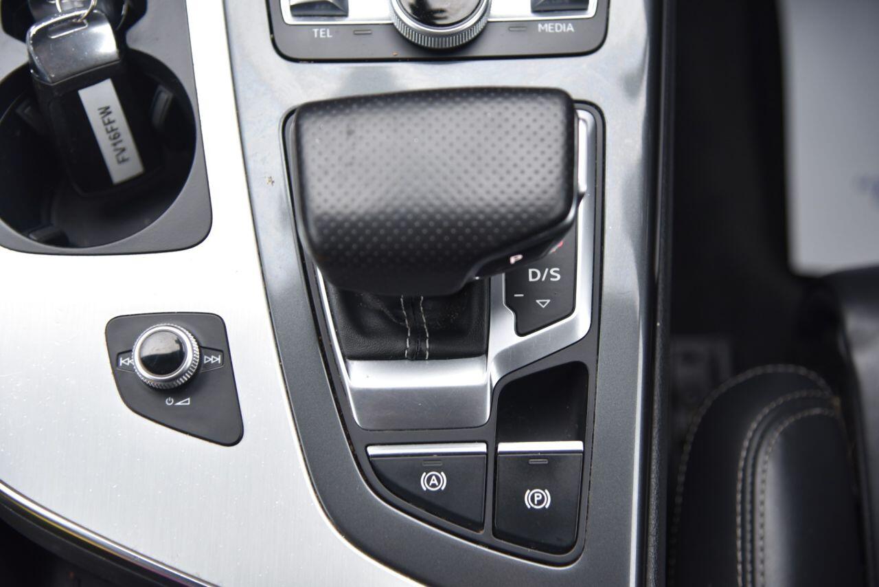 Audi Q7 view 53