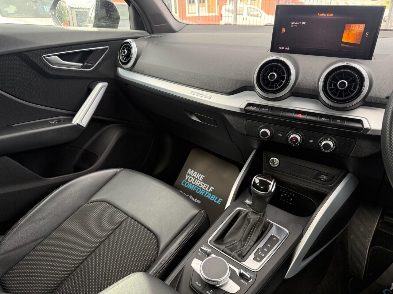 Audi Q2 view 13