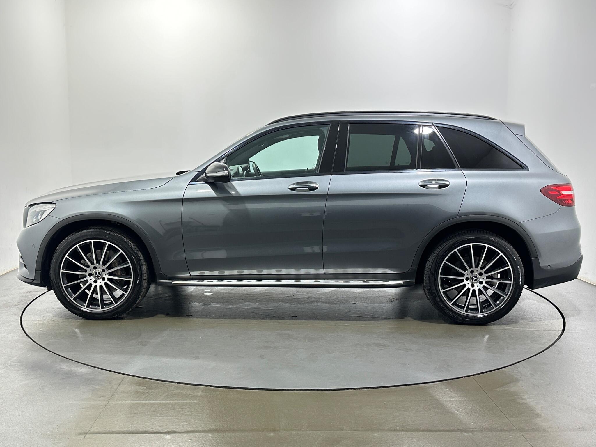 Mercedes-Benz GLC view 5