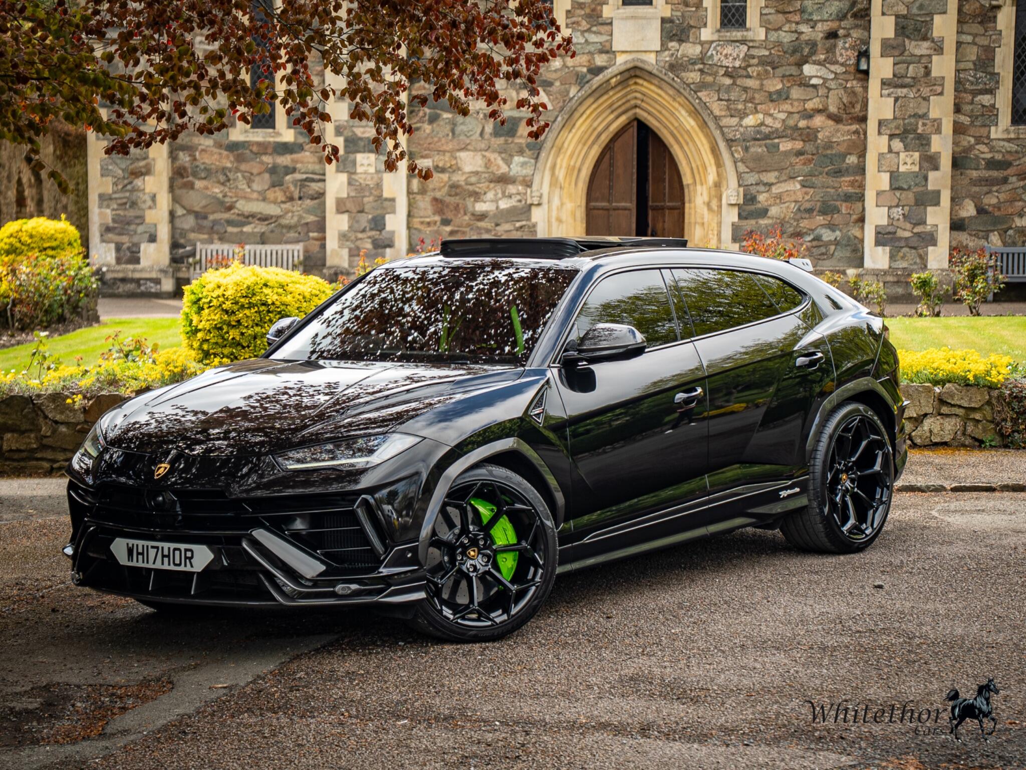 Lamborghini Urus view 19