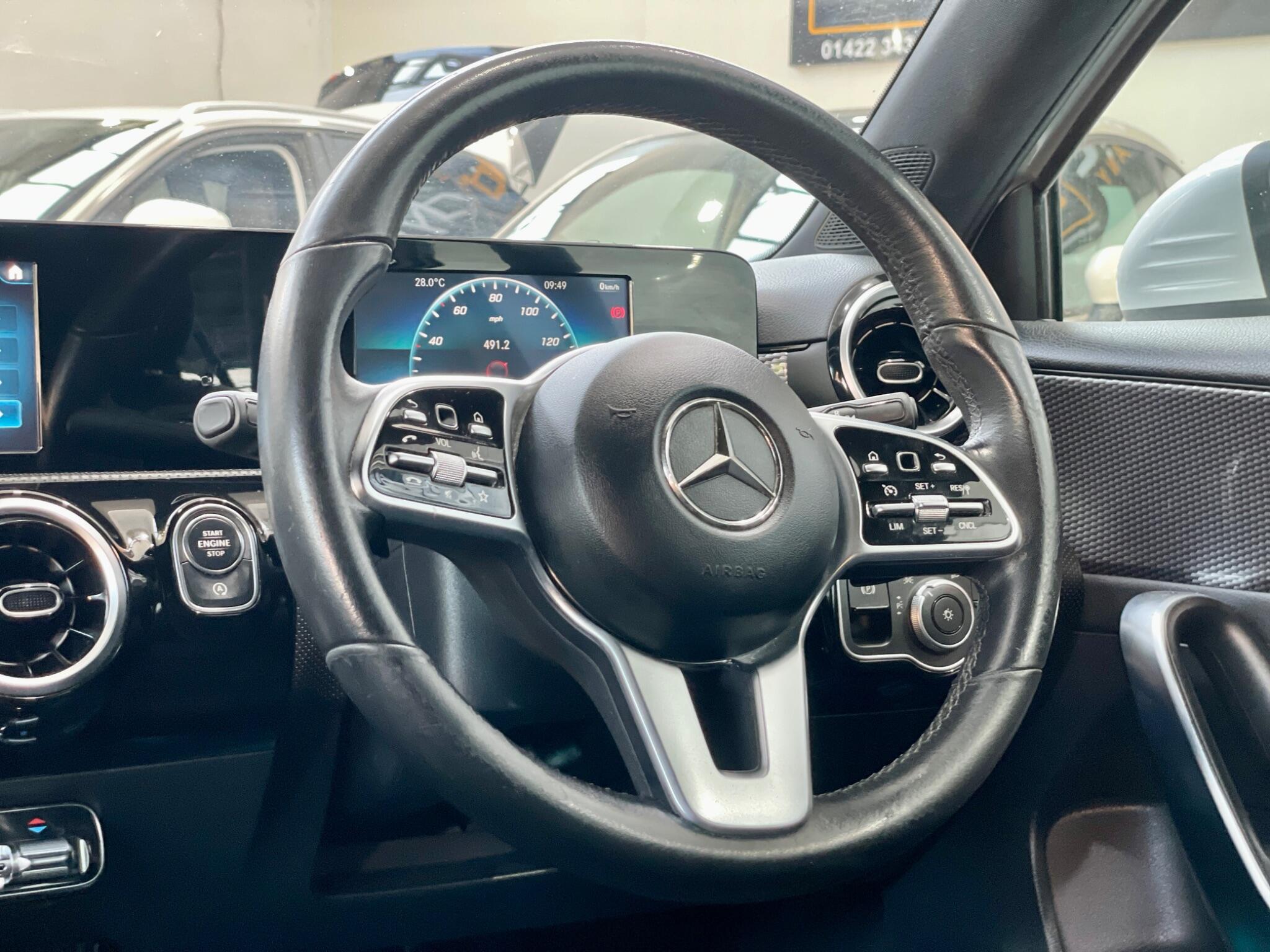 Mercedes-Benz A-Class view 40