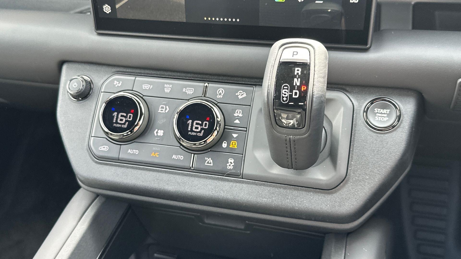 Land Rover Defender view 8