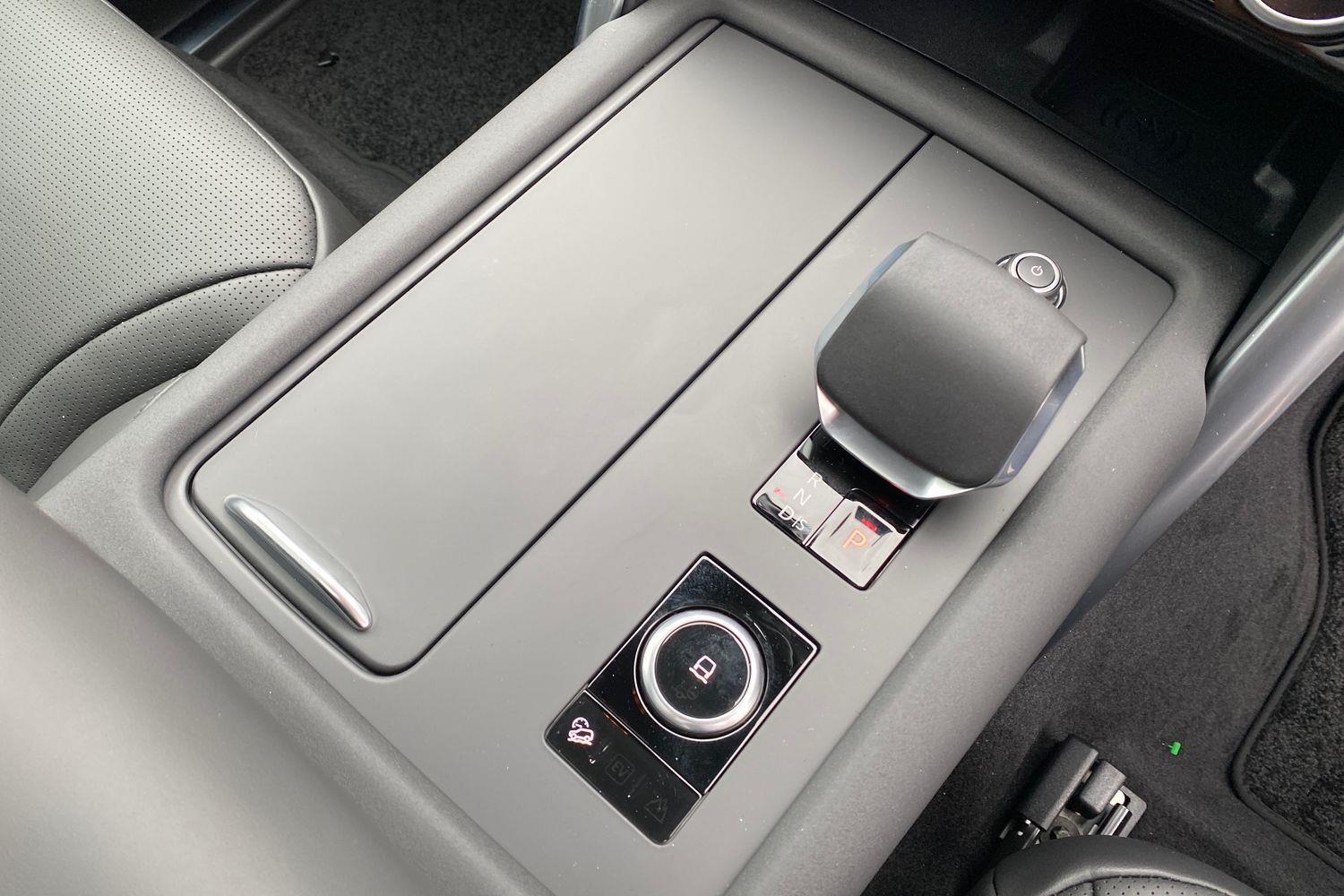 Land Rover Discovery view 19