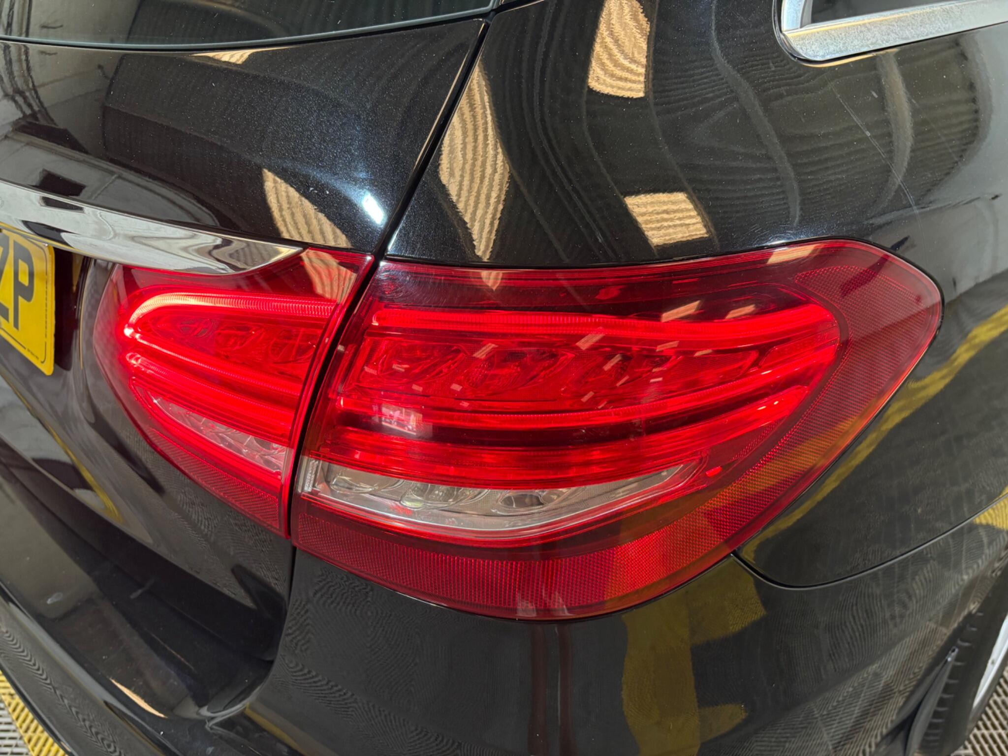Mercedes-Benz C Class view 81