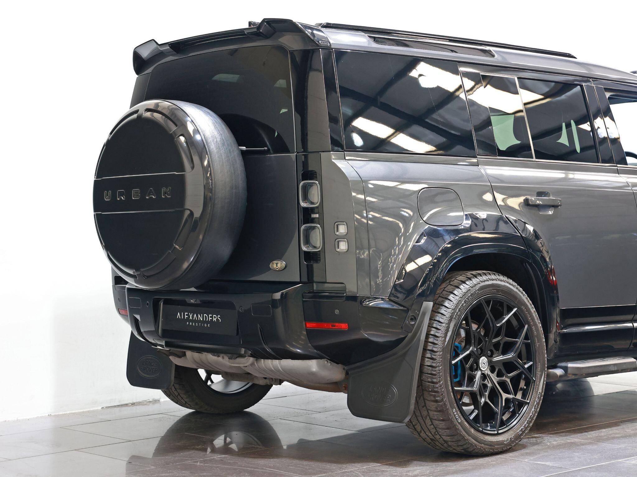 Land Rover Defender view 13