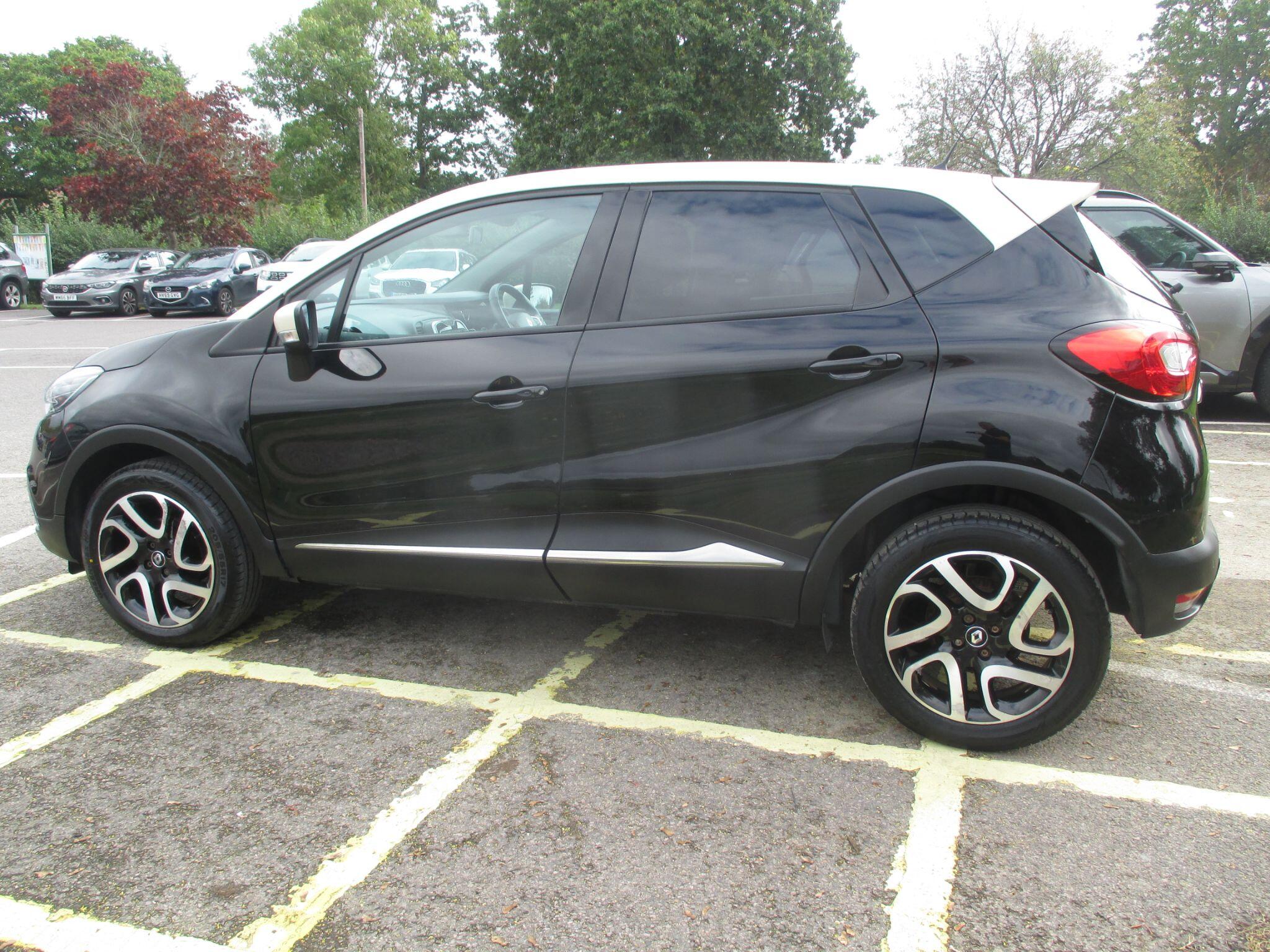 Renault Captur view 13