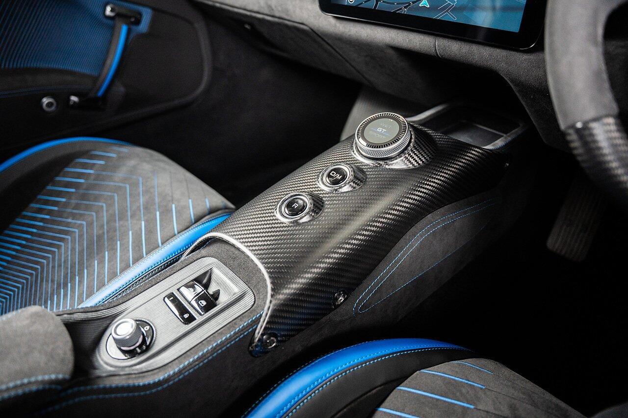 Maserati MC20 view 35