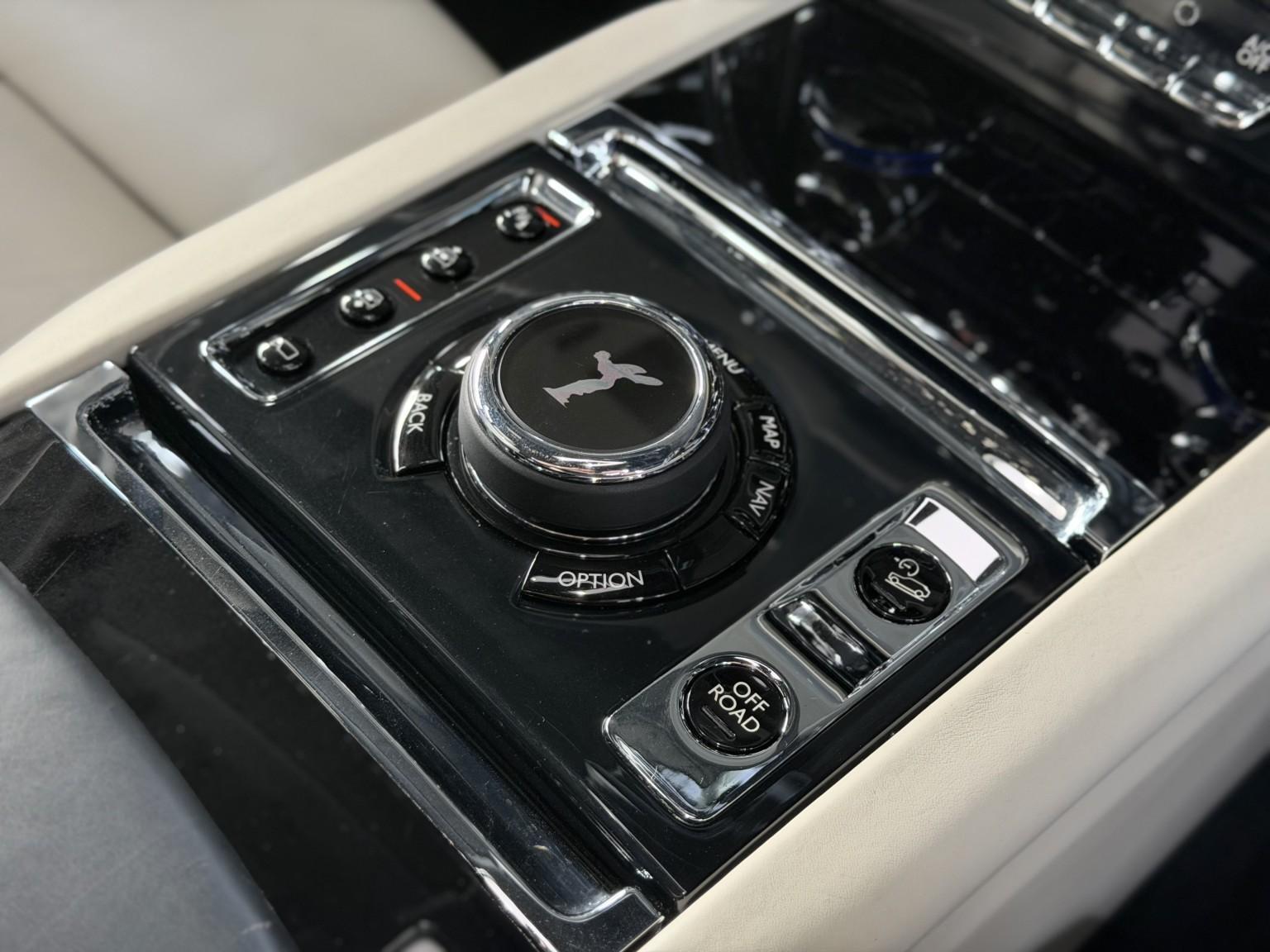 Rolls-Royce Cullinan view 58