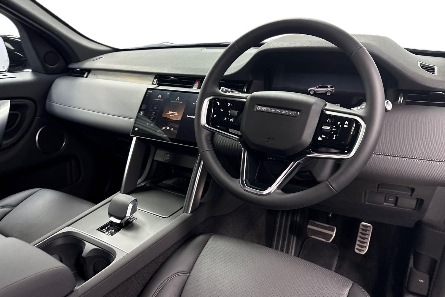 Land Rover Discovery Sport view 8