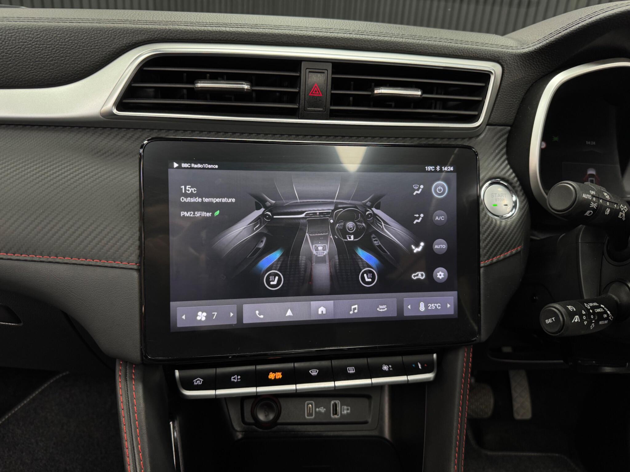 MG ZS view 18