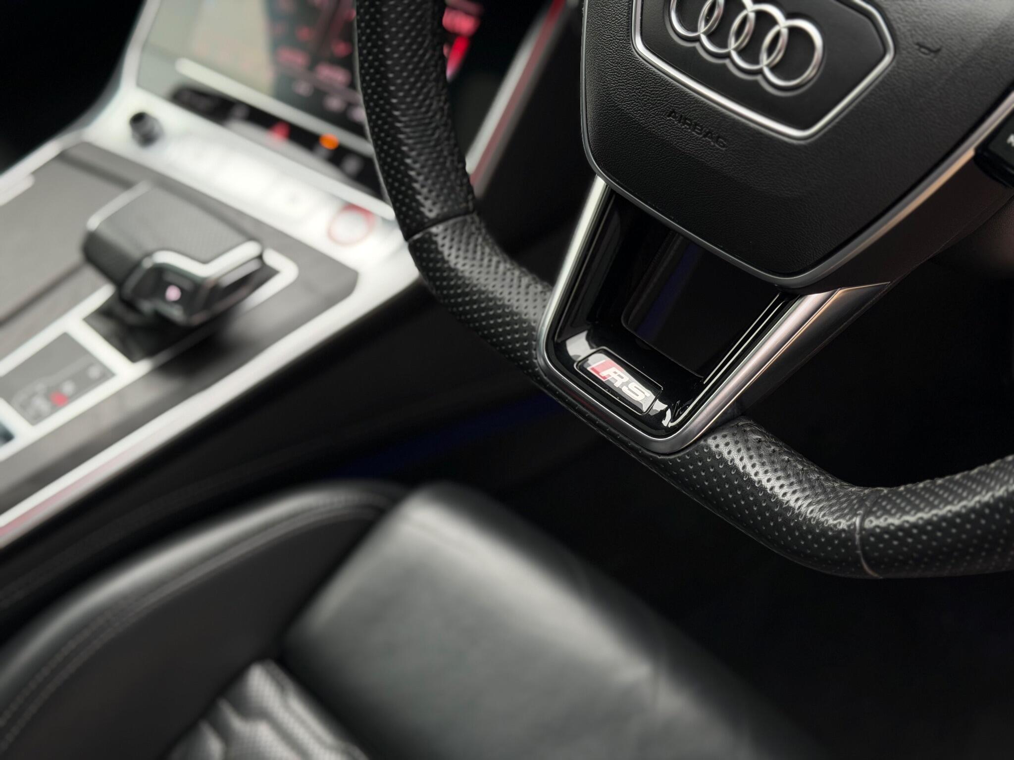 Audi RS6 view 33