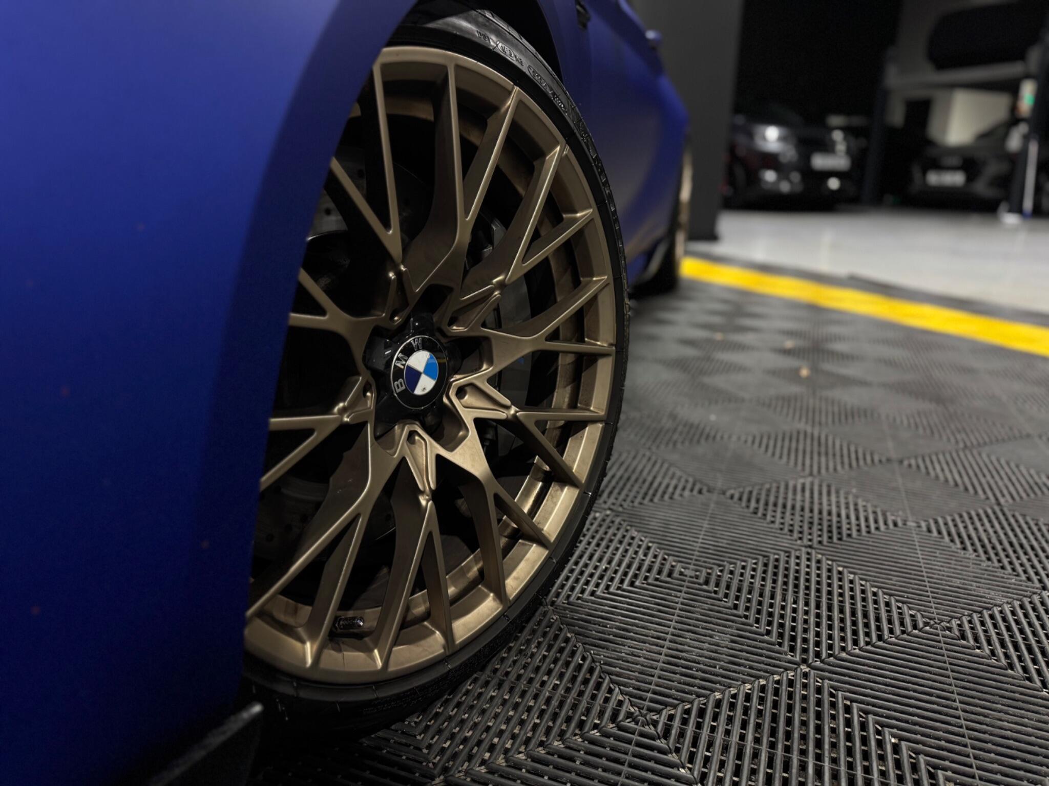 BMW M2 view 2