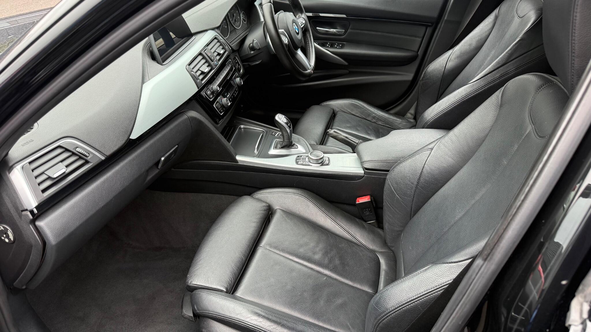 BMW 3 Series view 29