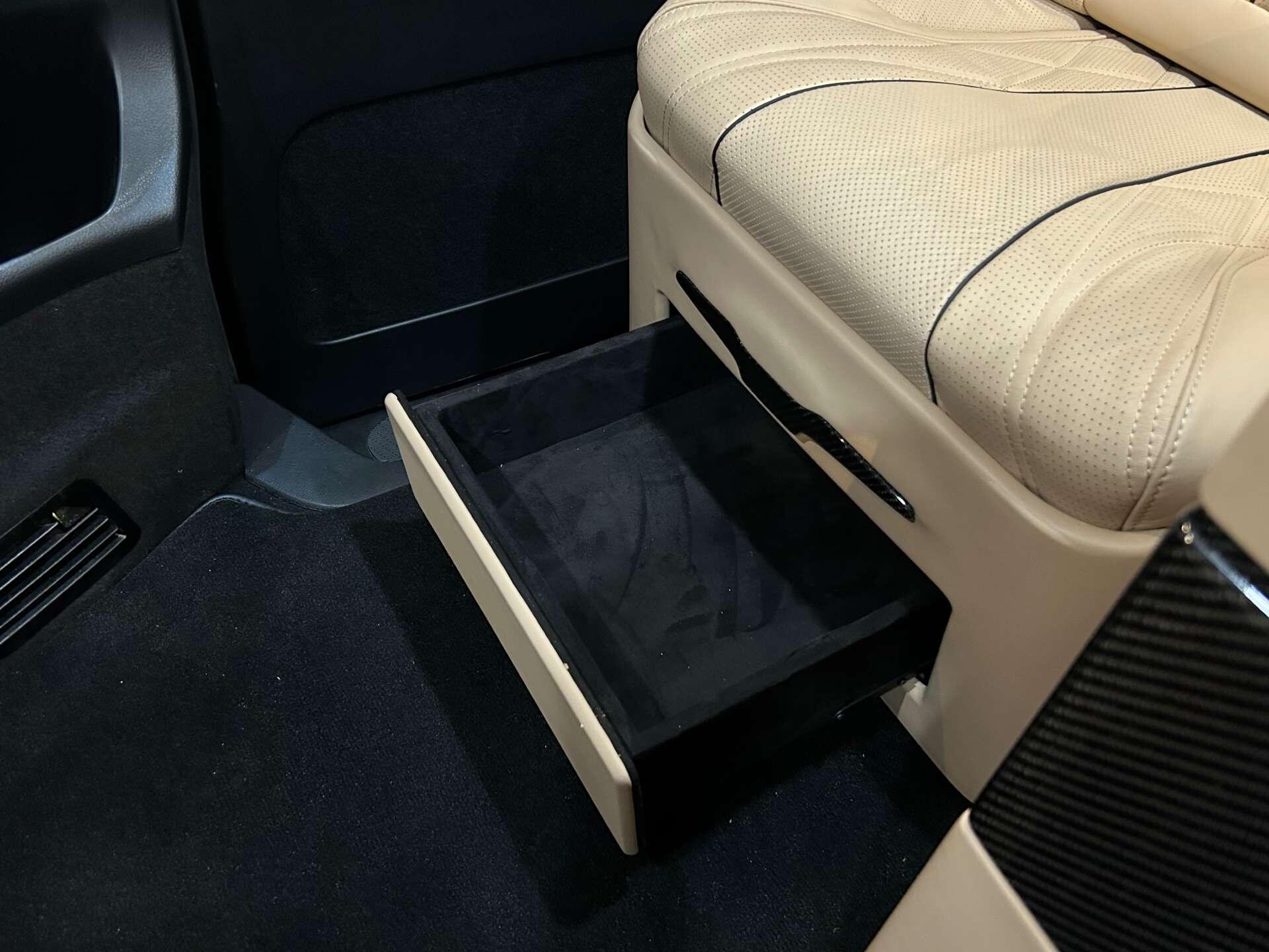 Mercedes-Benz V Class view 23