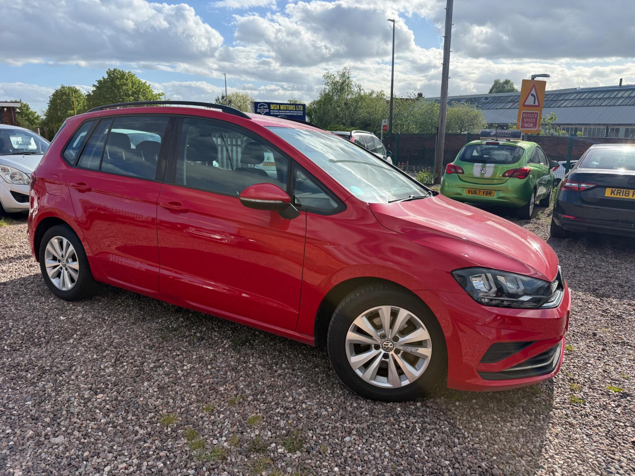 Volkswagen Golf Sportsvan view 8