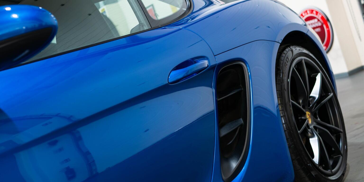 Porsche Cayman view 39