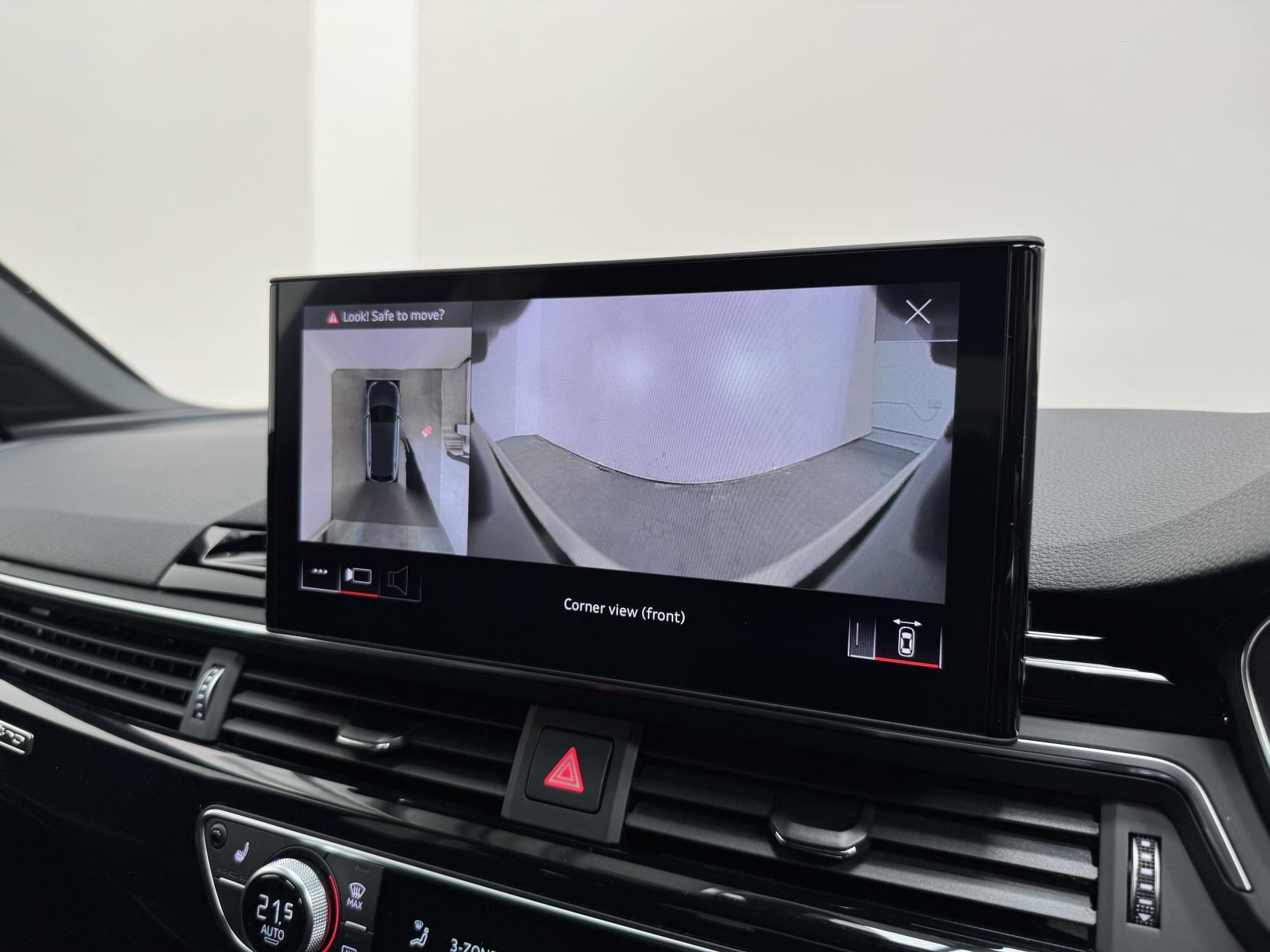 Audi A4 Avant view 22