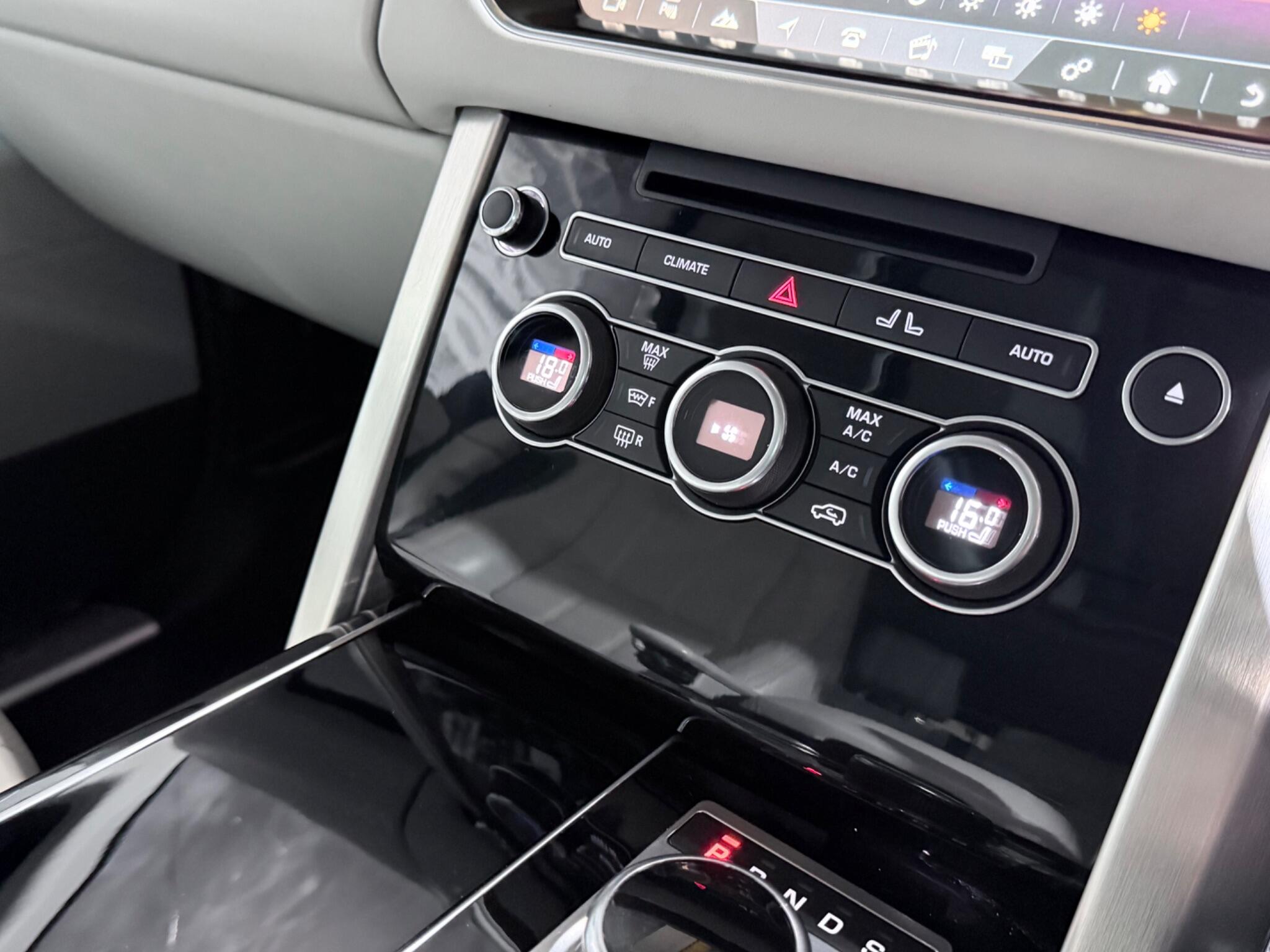 Land Rover Range Rover view 33