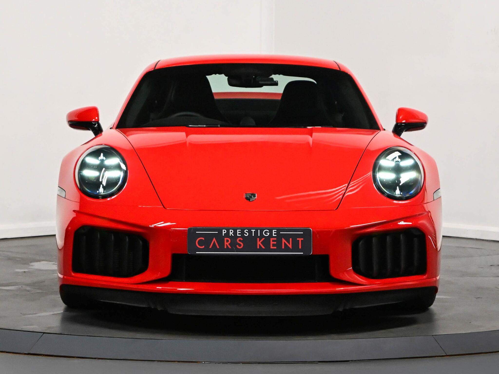 Porsche 911 view 22
