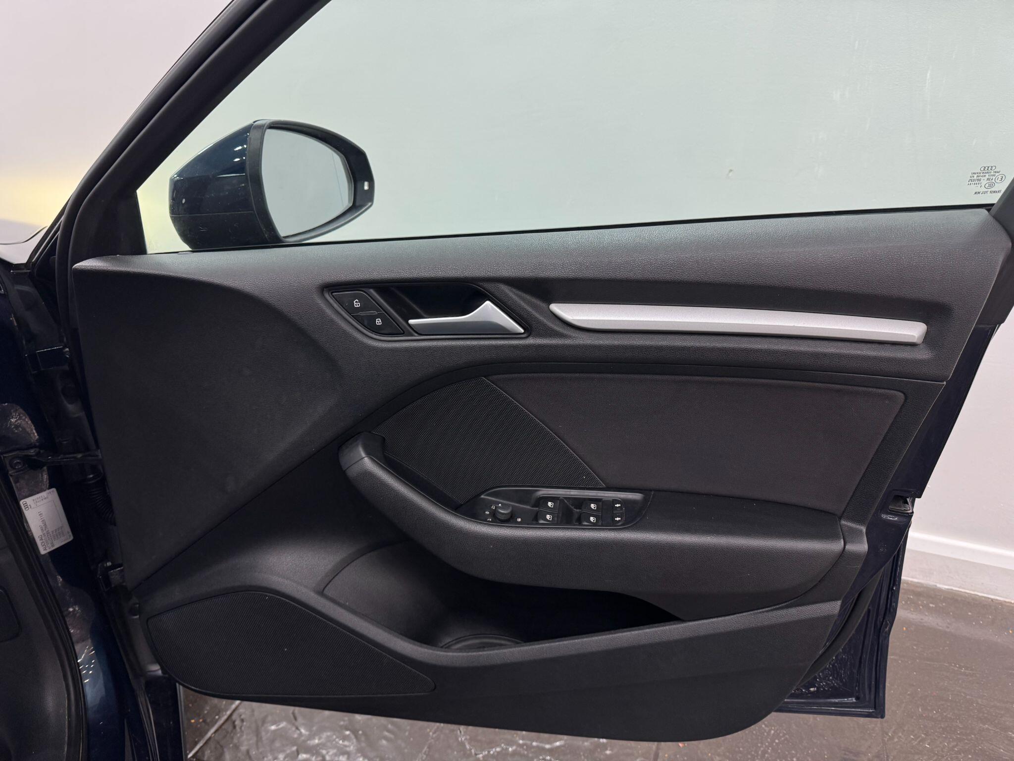 Audi A3 view 10