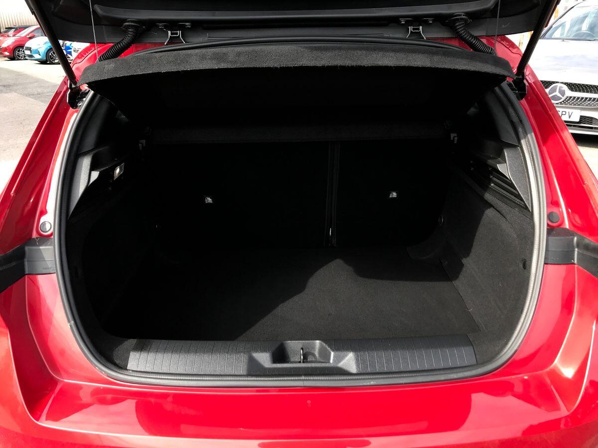 Vauxhall Astra view 8